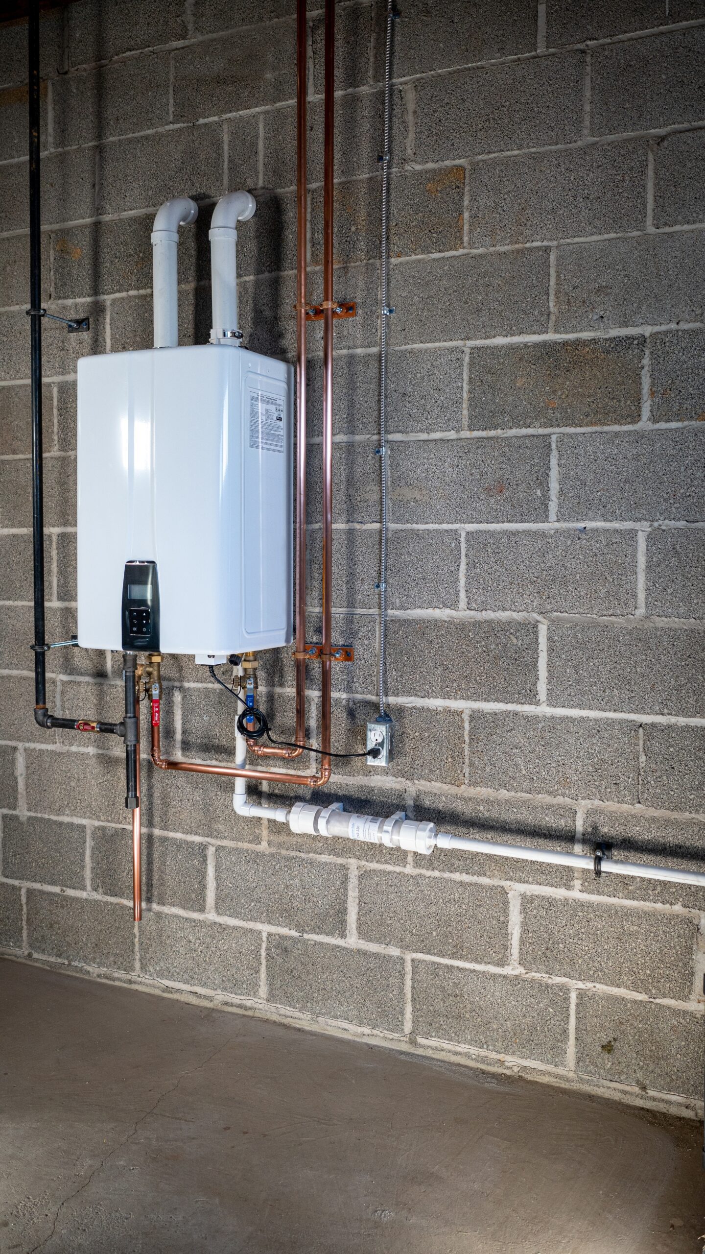 Read more about the article Tankless Water Heaters: Are they Worth It? You may be surprised